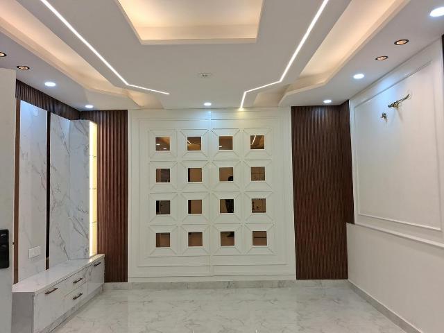 4 BHK Independent Builder Floor in Uttam Nagar for resale New Delhi. The reference number is 20415932