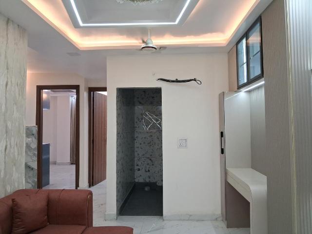3 BHK Independent Builder Floor in Dwarka Mor for resale New Delhi. The reference number is 20420596