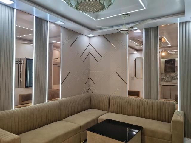 3 BHK Apartment in Dwarka Mor for resale New Delhi. The reference number is 20496816