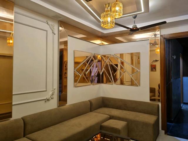 3 BHK Apartment in Dwarka Mor for resale New Delhi. The reference number is 20496919