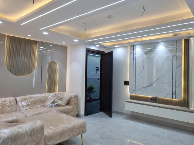 3 BHK Apartment in Dwarka Mor for resale New Delhi. The reference number is 20543457