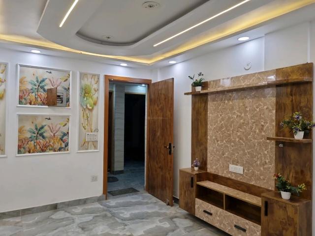 2 BHK Apartment in Dwarka Mor for resale New Delhi. The reference number is 20559916