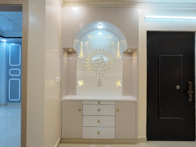 3 BHK Independent Builder Floor in Dwarka Mor for resale New Delhi. The reference number is 20848739