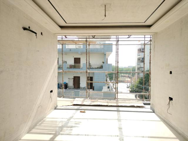 3 BHK Independent Builder Floor in Deenpur for resale New Delhi. The reference number is 19535433
