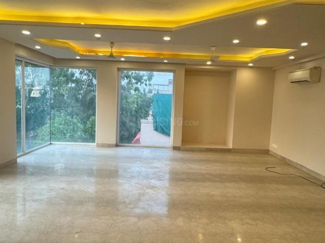 3 BHK Independent Builder Floor in Defence Colony for rent New Delhi. The reference number is 18058955