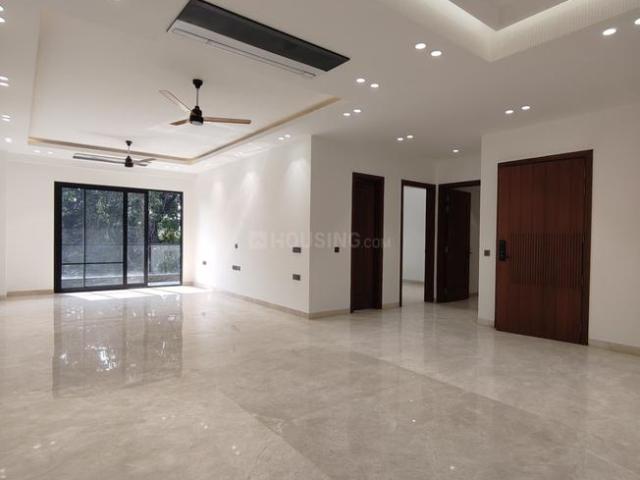 3 BHK Independent Builder Floor in Defence Colony for rent New Delhi. The reference number is 19641101