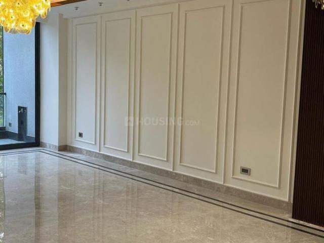 3 BHK Independent Builder Floor in Defence Colony for resale New Delhi. The reference number is 20406250