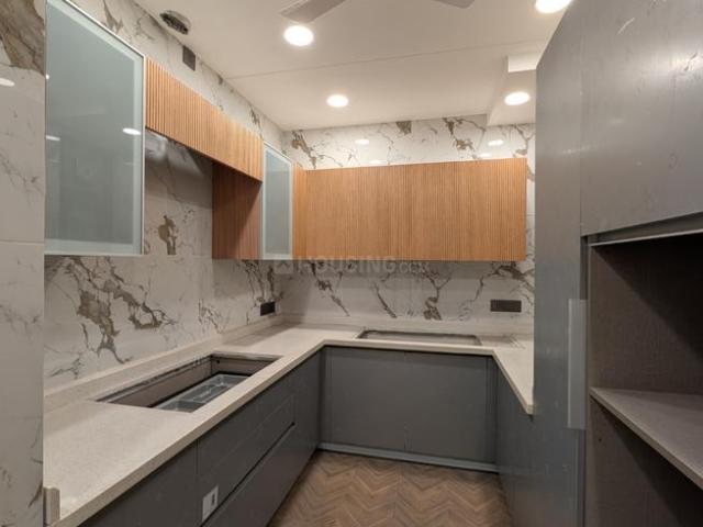 3 BHK Independent Builder Floor in Defence Colony for resale New Delhi. The reference number is 20600239