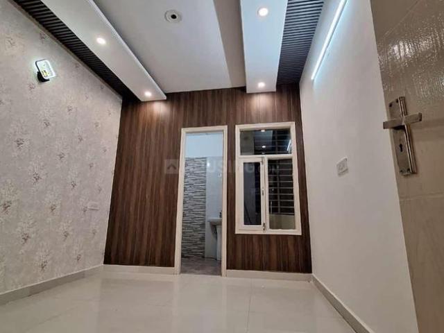 3 BHK Independent Builder Floor in Dhakoli for resale Zirakpur. The reference number is 18384972