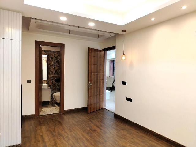 3 BHK Independent Builder Floor in DLF Phase 4 for rent Gurgaon. The reference number is 18999501