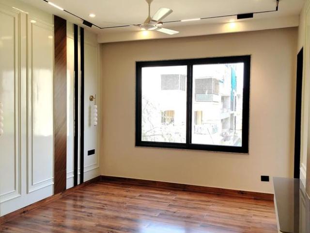3 BHK Independent Builder Floor in DLF Phase 4 for rent Gurgaon. The reference number is 20194837