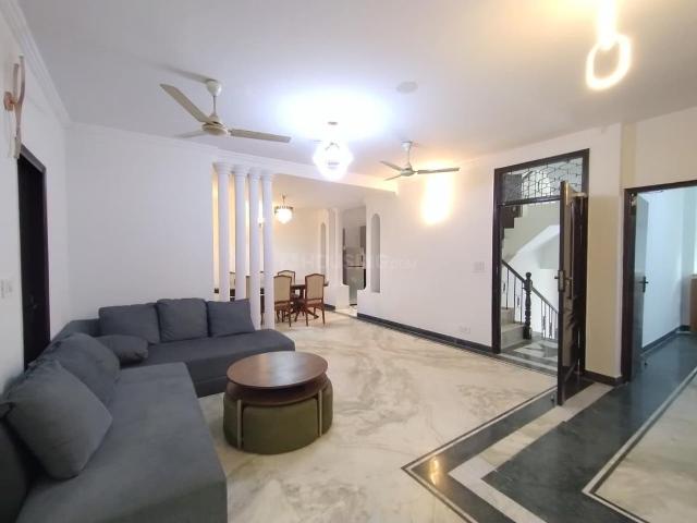 3 BHK Independent Builder Floor in DLF Phase 1 for rent Gurgaon. The reference number is 20172435