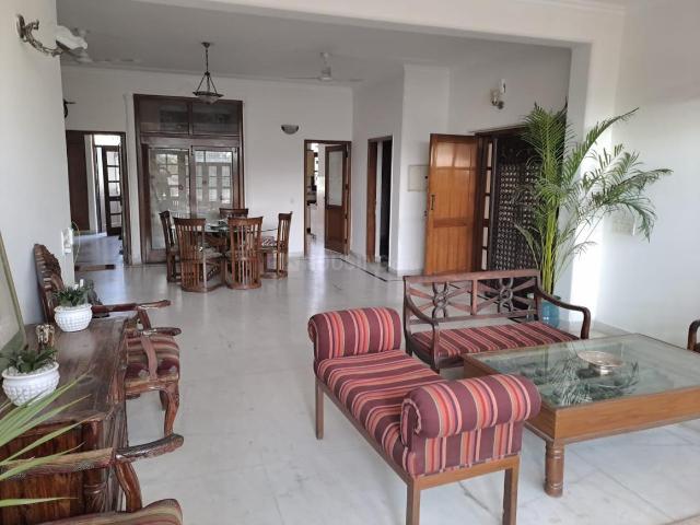 3 BHK Independent Builder Floor in DLF Phase 1 for rent Gurgaon. The reference number is 20236507
