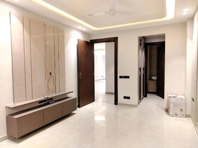 3 BHK Independent Builder Floor in DLF Phase 2 for rent Gurgaon. The reference number is 19108063