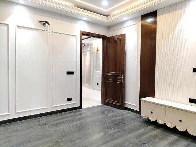 3 BHK Independent Builder Floor in DLF Phase 2 for rent Gurgaon. The reference number is 19261900