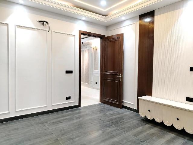 3 BHK Independent Builder Floor in DLF Phase 2 for rent Gurgaon. The reference number is 19261900