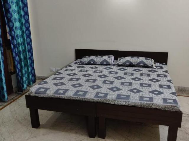 3 BHK Independent Builder Floor in DLF Phase 2 for rent Gurgaon. The reference number is 20133962