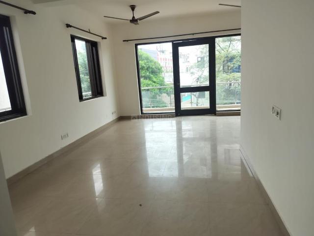 3 BHK Independent Builder Floor in DLF Phase 3 for rent Gurgaon. The reference number is 18036984