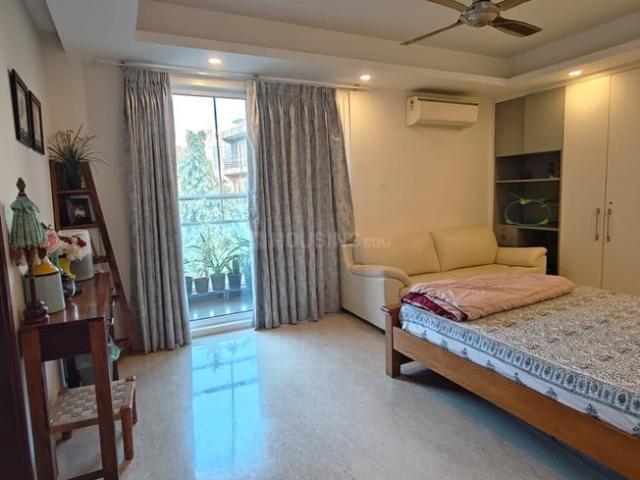 3 BHK Independent Builder Floor in East Of Kailash for resale New Delhi. The reference number is 19636735