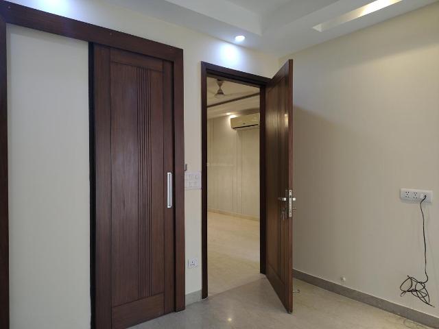 3 BHK Independent Builder Floor in East Of Kailash for resale New Delhi. The reference number is 20164338