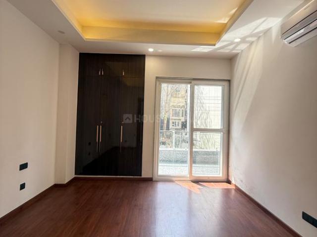 3 BHK Independent Builder Floor in East Of Kailash for resale New Delhi. The reference number is 20642039