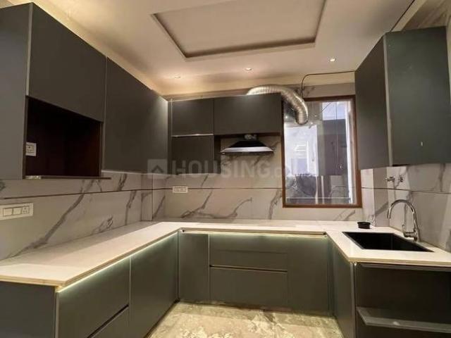 3 BHK Independent Builder Floor in Freedom Fighters Enclave for rent New Delhi. The reference number is 20425011