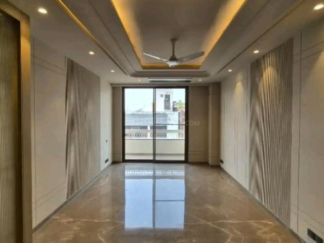 3 BHK Independent Builder Floor in Freedom Fighters Enclave for rent New Delhi. The reference number is 20691177