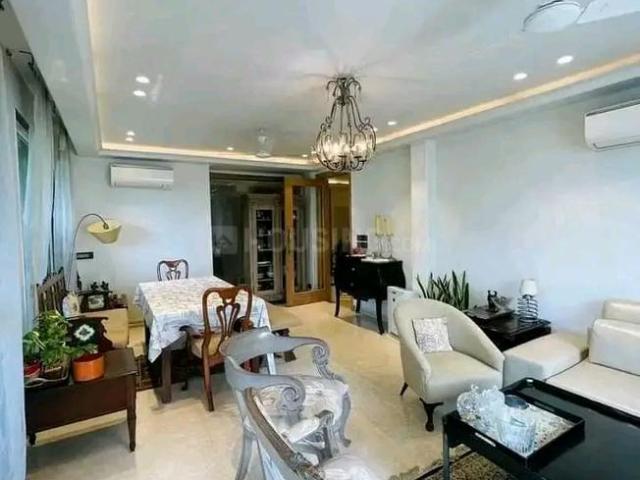 3 BHK Independent Builder Floor in Freedom Fighters Enclave for rent New Delhi. The reference number is 20749091