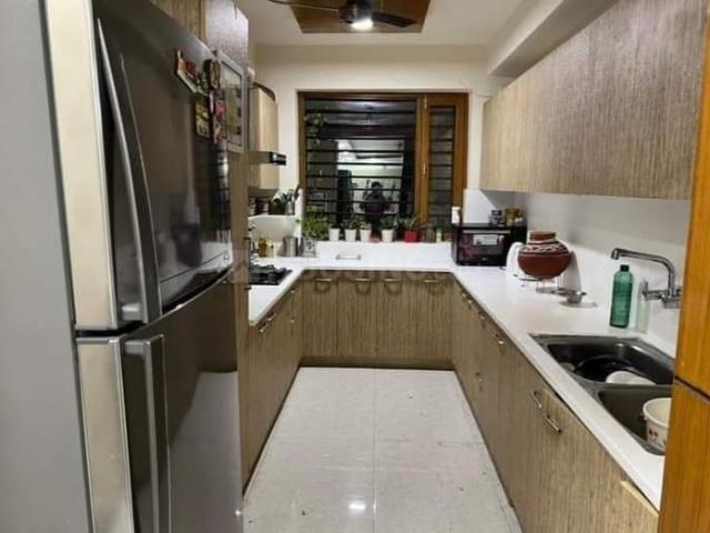 3 BHK Independent Builder Floor in Freedom Fighters Enclave for rent New Delhi. The reference number is 20054245
