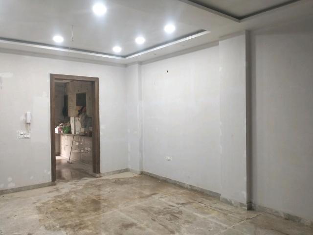 3 BHK Independent Builder Floor in GTB Nagar for resale New Delhi. The reference number is 19802758