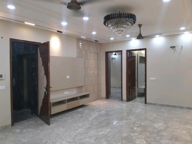 3 BHK Independent Builder Floor in GTB Nagar for resale New Delhi. The reference number is 20575224