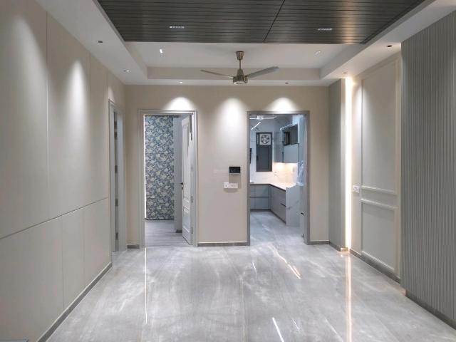 3 BHK Independent Builder Floor in GTB Nagar for resale North Delhi. The reference number is 16416558