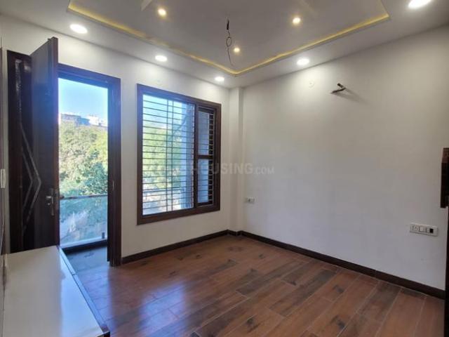 3 BHK Independent Builder Floor in GTB Nagar for resale North West Delhi. The reference number is 17675319