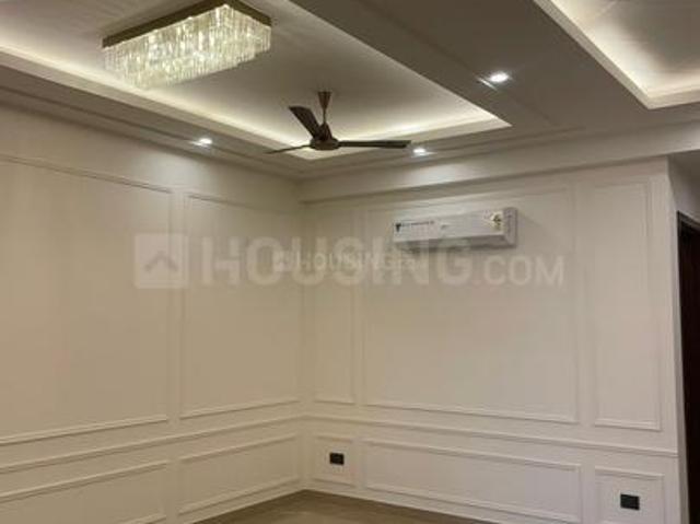 3 BHK Independent Builder Floor in GTB Nagar for resale North West Delhi. The reference number is 17333720