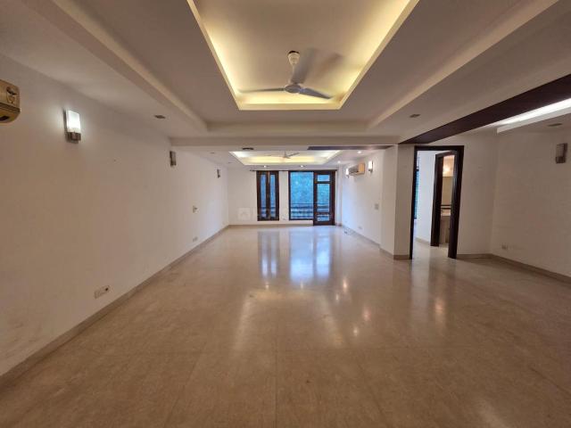 3 BHK Independent Builder Floor in Gulmohar Park for resale New Delhi. The reference number is 20856603