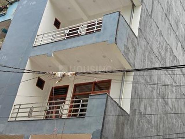 3 BHK Independent Builder Floor in Govindpuram for resale Ghaziabad. The reference number is 20479365