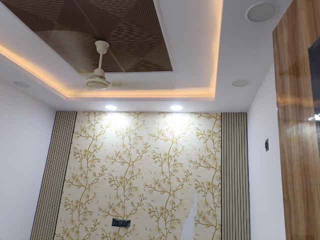 3 BHK Independent Builder Floor in Govindpuri for rent New Delhi. The reference number is 20999953