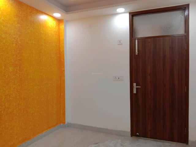 3 BHK Independent Builder Floor in Govindpuri for resale New Delhi. The reference number is 19569432