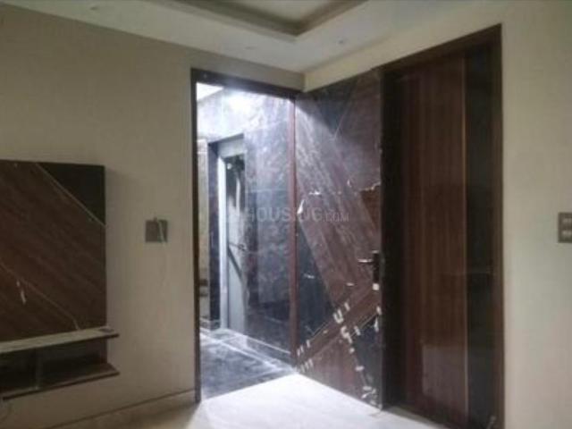 3 BHK Independent Builder Floor in Govindpuri for resale New Delhi. The reference number is 19583101