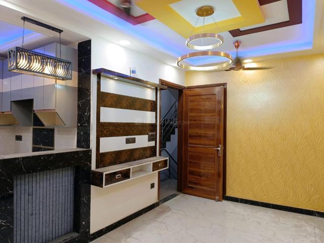 3 BHK Independent Builder Floor in Govindpuri for resale New Delhi. The reference number is 19934635