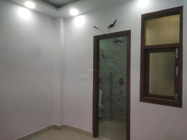 3 BHK Independent Builder Floor in Govindpuri for resale New Delhi. The reference number is 20330000