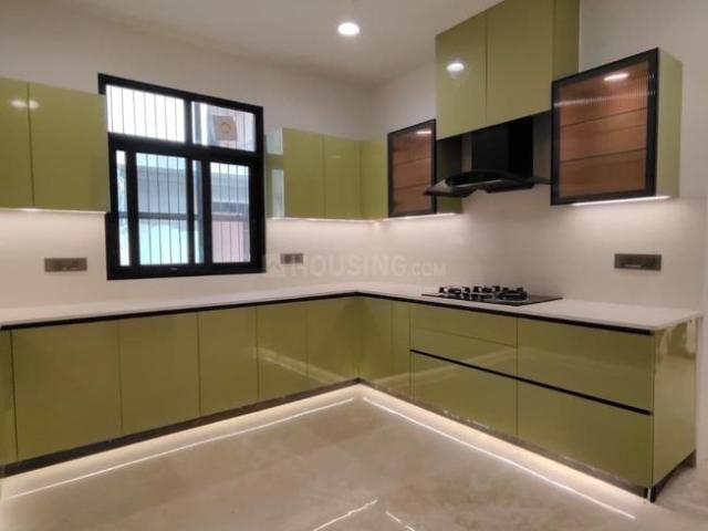 3 BHK Independent Builder Floor in Greater Kailash for rent New Delhi. The reference number is 19692177