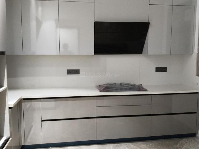 3 BHK Independent Builder Floor in Greater Kailash I for resale New Delhi. The reference number is 18300606