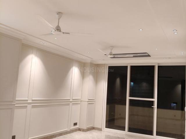 3 BHK Independent Builder Floor in Greater Kailash I for resale New Delhi. The reference number is 18849717