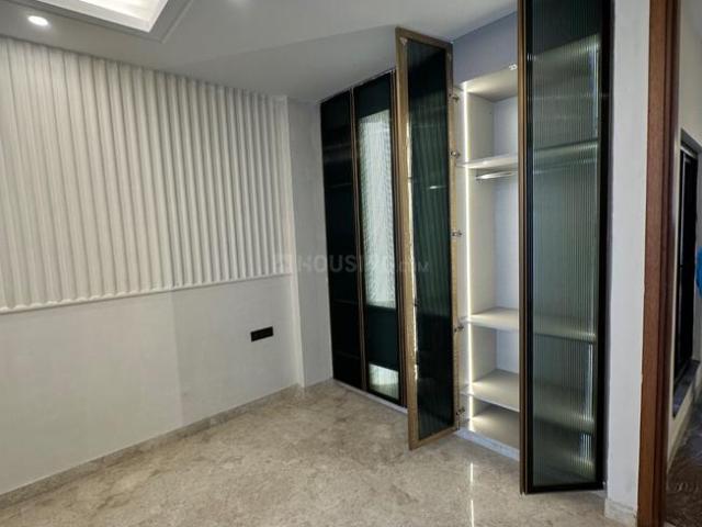 3 BHK Independent Builder Floor in Greater Kailash I for resale New Delhi. The reference number is 20678285