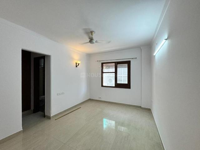 3 BHK Independent Builder Floor in Greater Kailash I for resale New Delhi. The reference number is 20687310