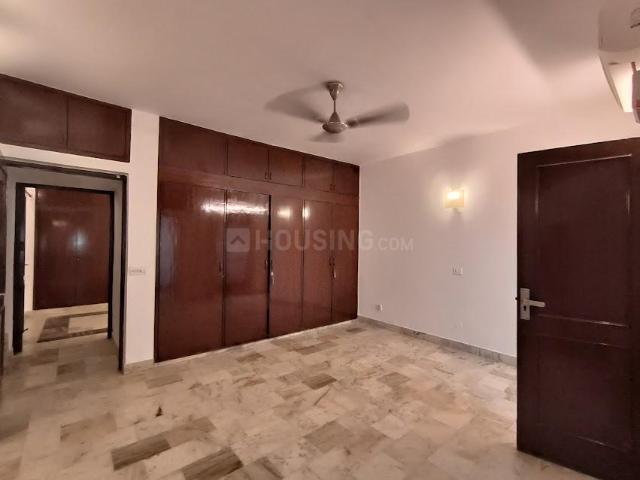 3 BHK Independent Builder Floor in Greater Kailash II for rent New Delhi. The reference number is 19954804
