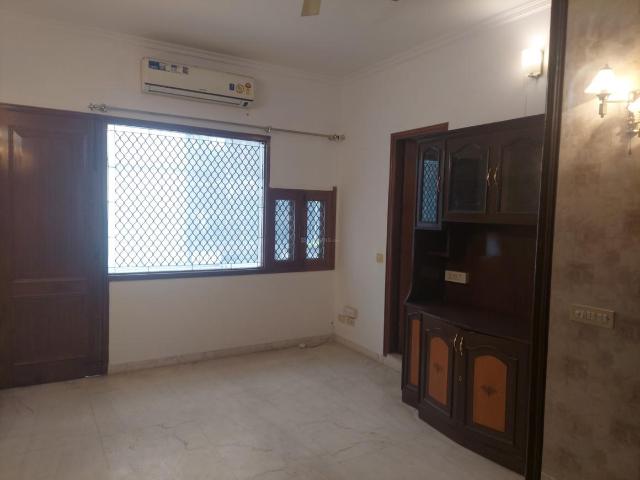 3 BHK Independent Builder Floor in Greater Kailash II for rent New Delhi. The reference number is 20635044