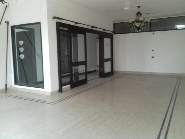3 BHK Independent Builder Floor in Greater Kailash II for rent New Delhi. The reference number is 20074349