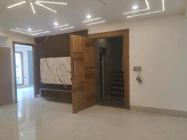 3 BHK Independent Builder Floor in Green Field Colony for rent Faridabad. The reference number is 20462822